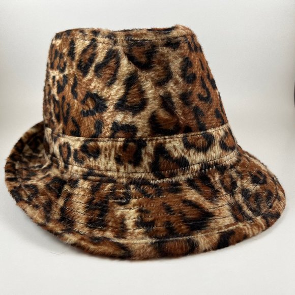 Accessories - 100% Cotton Women's Faux Animal Print Hat EUC
